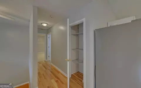 Entry Way - 120 Ridgemore Cir, Toccoa, GA 30577 photo 3 of 4