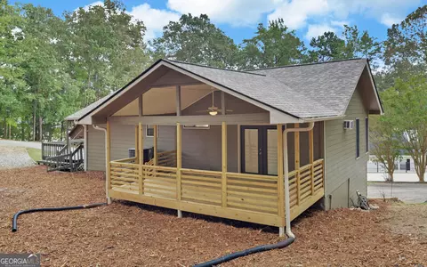Exterior - 120 Ridgemore Cir, Toccoa, GA 30577 photo 9 of 12