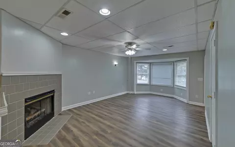 Living - 120 Ridgemore Cir, Toccoa, GA 30577 photo 4 of 4