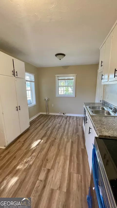Kitchen - 611 W Moore St, Dublin, GA 31021 photo 2 of 3
