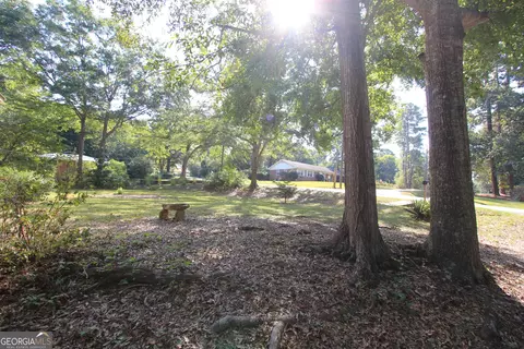 Exterior - 31 Reed Dr, Lagrange, GA 30240 photo 3 of 7