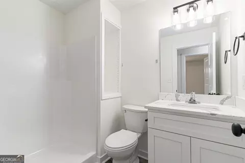 Bath - 797 Babbs Mill Rd, Hampton, GA 30228 photo 2 of 2