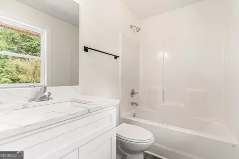 Bath - 797 Babbs Mill Rd, Hampton, GA 30228 photo 1 of 2