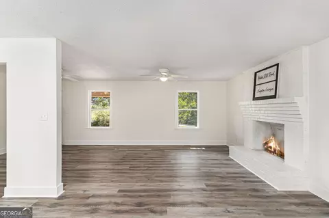 Living - 797 Babbs Mill Rd, Hampton, GA 30228 photo 2 of 3
