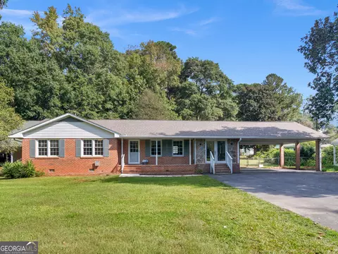 813 Vineyard Rd, Griffin, GA 30223