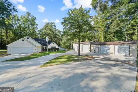617 Kings Rd SE, Milledgeville, GA 31061