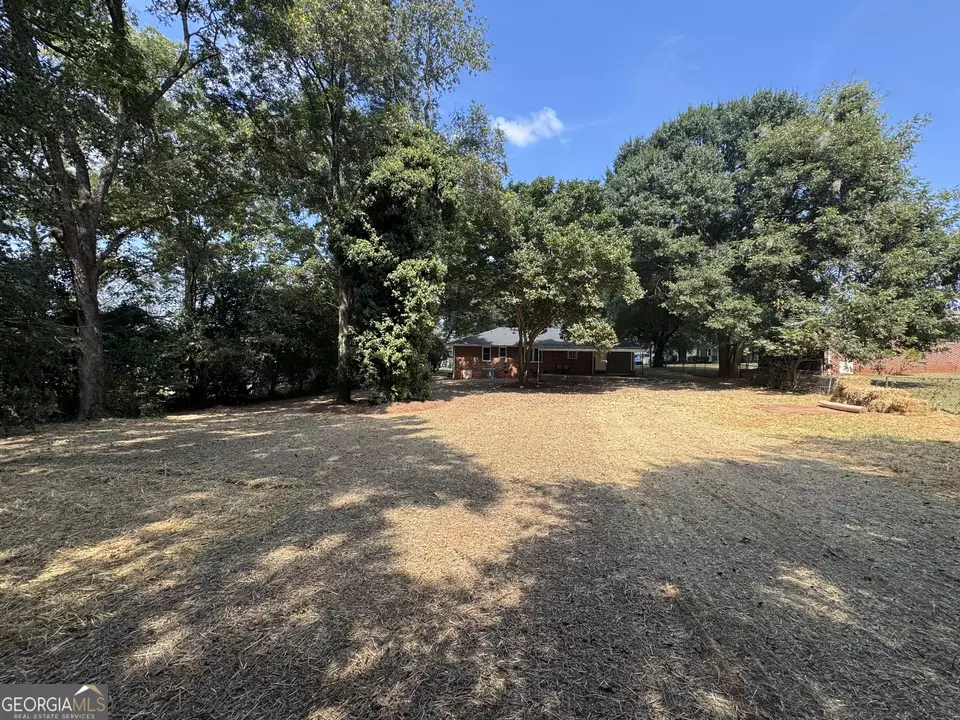 Exterior - 215 Denham St, Thomaston, GA 30286 photo 8 of 10