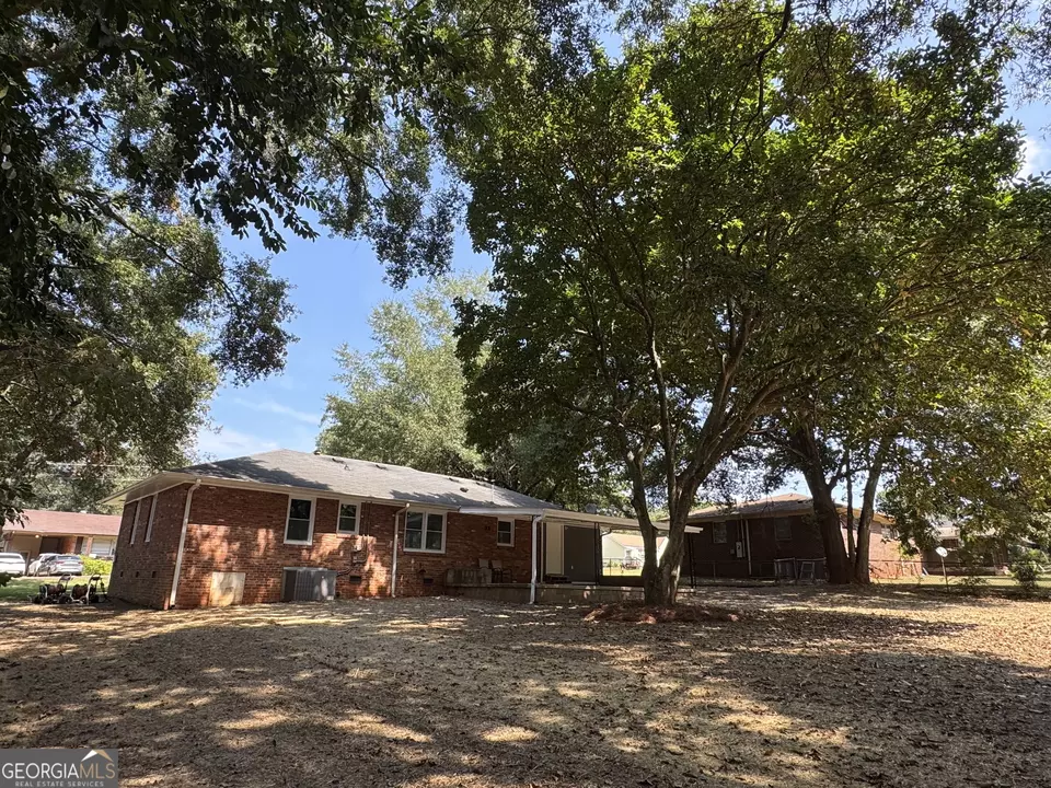Exterior - 215 Denham St, Thomaston, GA 30286 photo 5 of 10