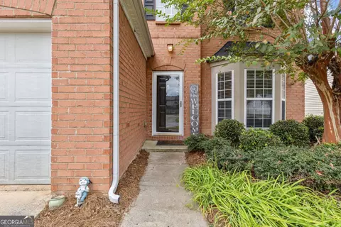 2144 Beacon Crest Dr, Buford, GA 30519 photo 4