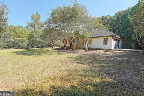 267 Russell Ln, Carrollton, GA 30116