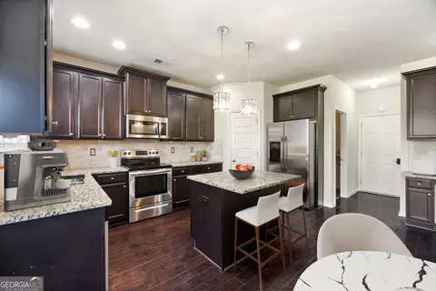 Kitchen - 6891 Dresden Dr, Rex, GA 30273 photo 1 of 2