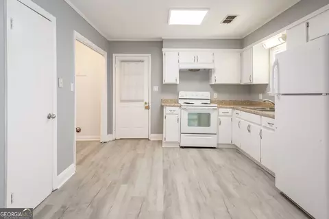 Other - 810 Jackson St, Blackshear, GA 31516 photo 3 of 8