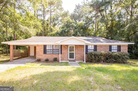 810 Jackson St, Blackshear, GA 31516