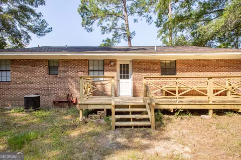 Exterior - 810 Jackson St, Blackshear, GA 31516 photo 5 of 5