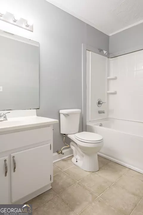 Bath - 810 Jackson St, Blackshear, GA 31516 photo 1 of 5
