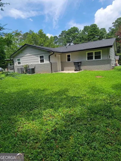 Exterior - 4648 Pine Tree Cir #B, Buford, GA 30518 photo 2 of 3