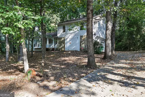 5208 Mainstreet Park Dr, Stone Mountain, GA 30088