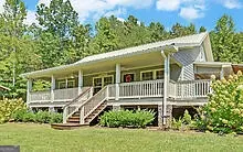 114 Aaron Dr, Toccoa, GA 30577