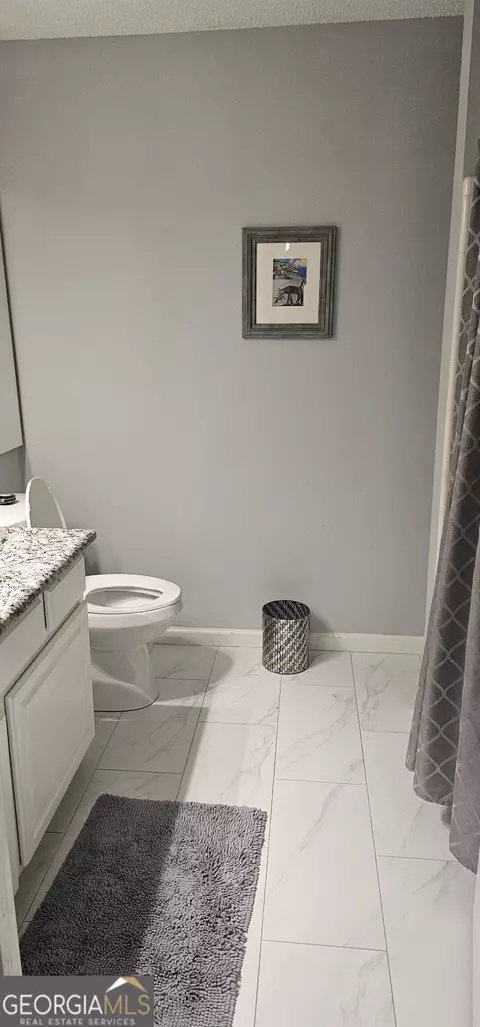 Bath - 85 Devon Ln #85, Avondale Estates, GA 30002 photo 1 of 2