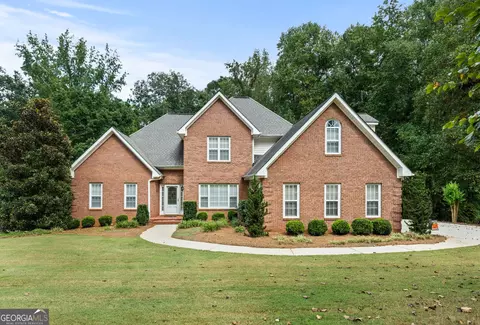 192 Ashley Dr, Mcdonough, GA 30253
