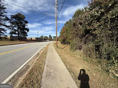 8640 Webb Rd, Riverdale, GA 30274