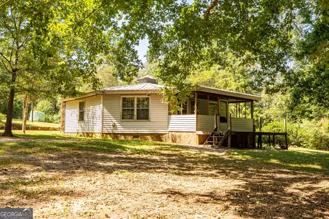 2428 Rogers Church Rd, Commerce, GA 30530