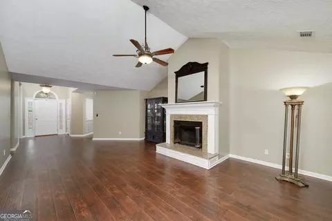 Living - 102 Franklin Pl, Lagrange, GA 30240 photo 1 of 4