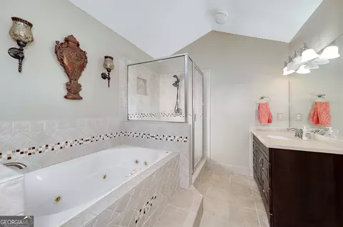 Bath - 102 Franklin Pl, Lagrange, GA 30240 photo 2 of 4