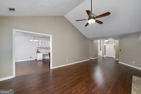 Living - 102 Franklin Pl, Lagrange, GA 30240 photo 3 of 4