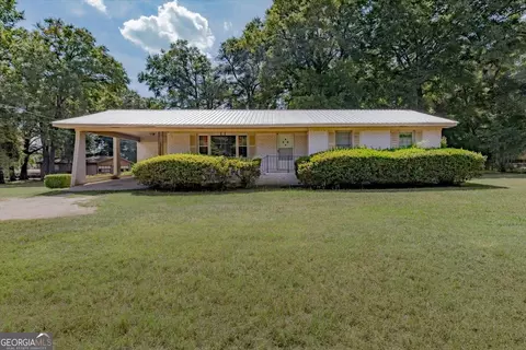 32 Stevens Rd, Hawkinsville, GA 31036