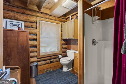 Bath - 687 Glass Bridge Rd, Lagrange, GA 30240 photo 7 of 7