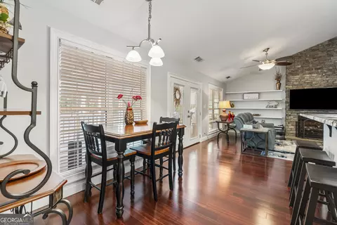 Dining - 687 Glass Bridge Rd, Lagrange, GA 30240 photo 1 of 3