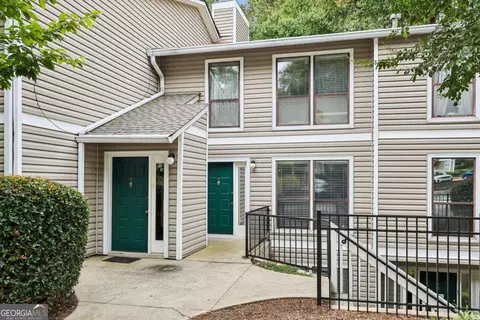 907 Wynnes Ridge Cir SE, Marietta, GA 30067