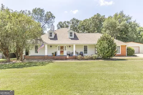 112 Lake Lillian Dr, Perry, GA 31069