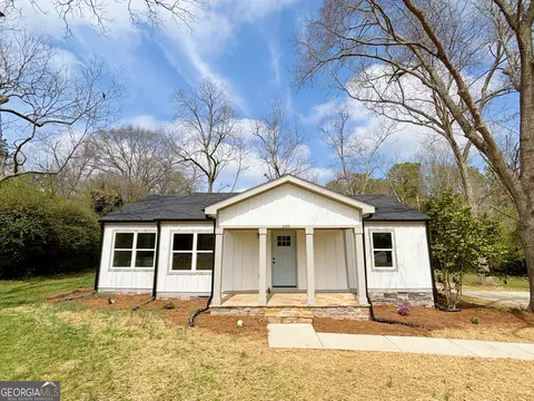 299 Lagrange St, Grantville, GA 30220