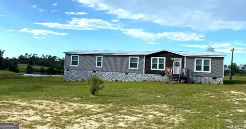 444 Halls Bridge Rd, Swainsboro, GA 30401