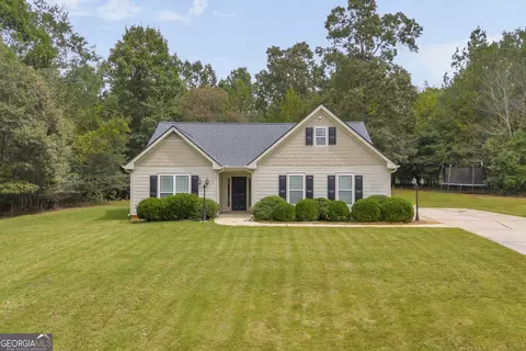 235 Long Estates Dr, Danielsville, GA 30633