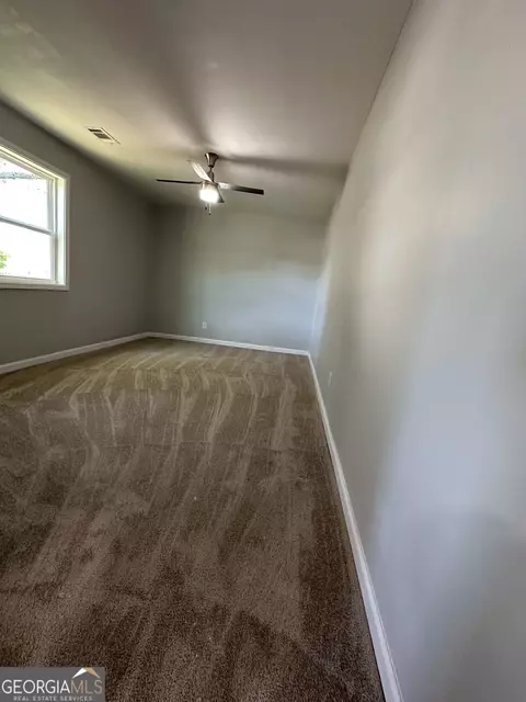 Bedroom - 14 Weaver St, Jackson, GA 30233 photo 3 of 6