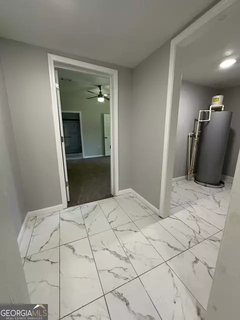 Entry Way - 14 Weaver St, Jackson, GA 30233 photo 2 of 2