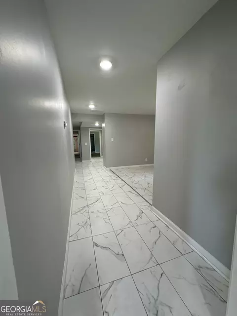Entry Way - 14 Weaver St, Jackson, GA 30233 photo 1 of 2
