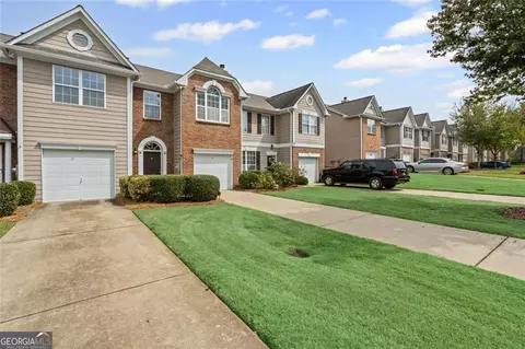 172 Oak Green Dr, Lawrenceville, GA 30044