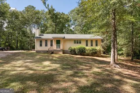 290 Eastlake Dr, Sandersville, GA 31082