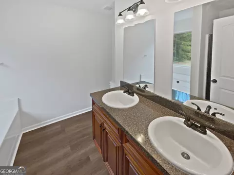 Bath - 230 Oak Meadows Pl, Covington, GA 30016 photo 2 of 3