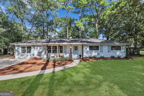 111 Carlton Rd, Savannah, GA 31410