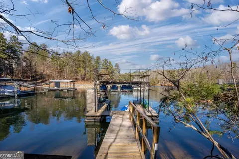 3551 Monroe Cir, Gainesville, GA 30506