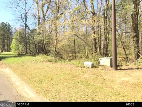 122 Stoney Creek Dr, Macon, GA 31220