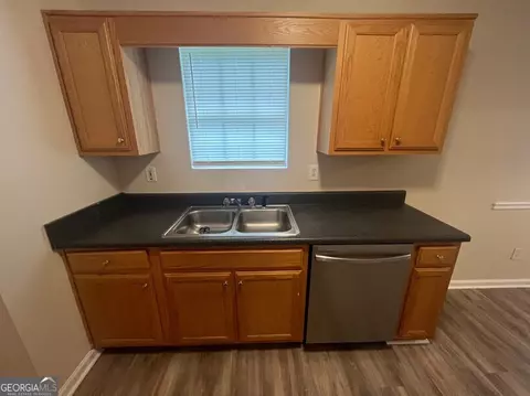 Kitchen - 35 Mabry Place Ct, Covington, GA 30014 photo 4 of 6