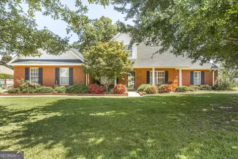 204 Scotsburg Dr, Warner Robins, GA 31088