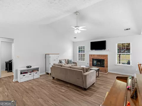 Living - 1740 Graystone Dr, Hampton, GA 30228 photo 2 of 3