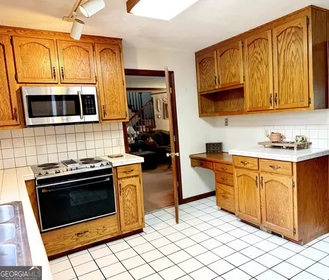 Kitchen - 291 Morgan Mill Rd, Brooks, GA 30205 photo 1 of 4
